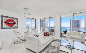 Resort-Style Living With Direct Ocean Views - 3Br Beauty